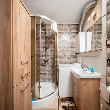 Zbiorcza Standard By Bookinghost Łódź