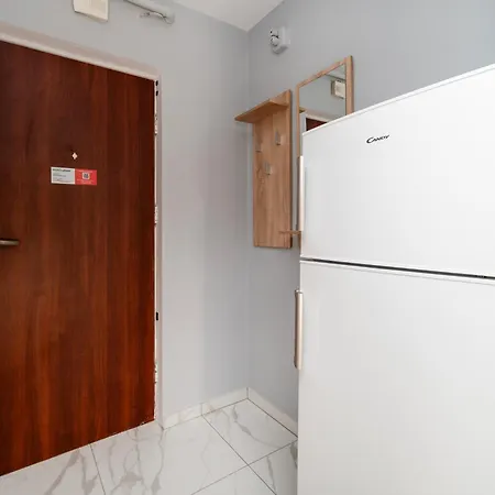 Zbiorcza Standard By Bookinghost * 罗兹