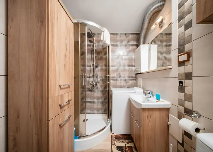 Zbiorcza Standard By Bookinghost Łódź